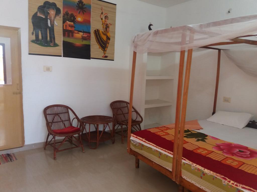 Kaithakuzhi Home Stay Varkala Bagian luar foto