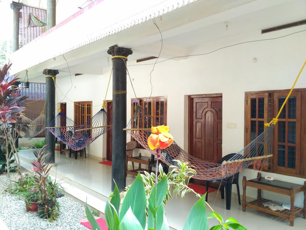 Kaithakuzhi Home Stay Varkala Bagian luar foto