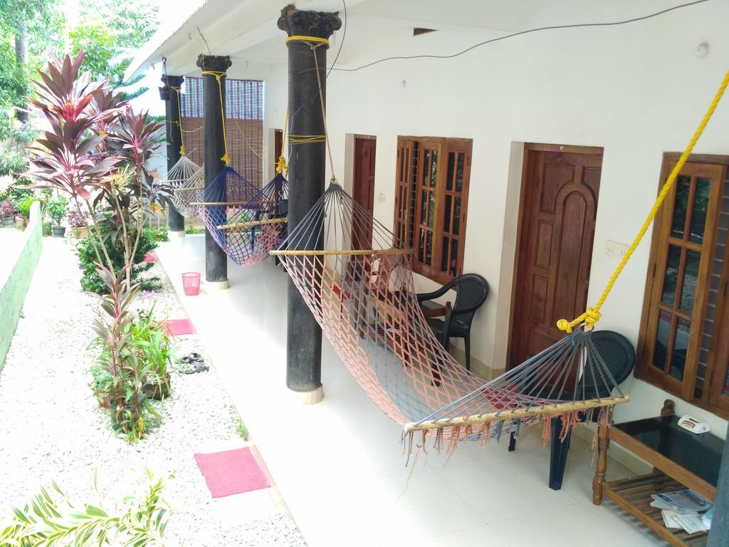 Kaithakuzhi Home Stay Varkala Bagian luar foto