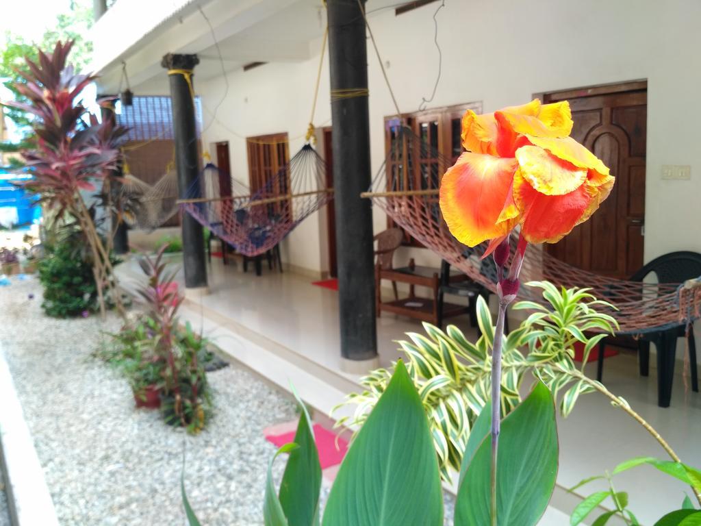 Kaithakuzhi Home Stay Varkala Bagian luar foto