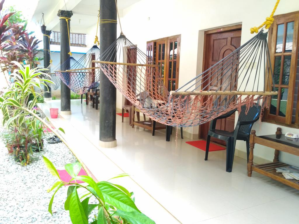 Kaithakuzhi Home Stay Varkala Bagian luar foto