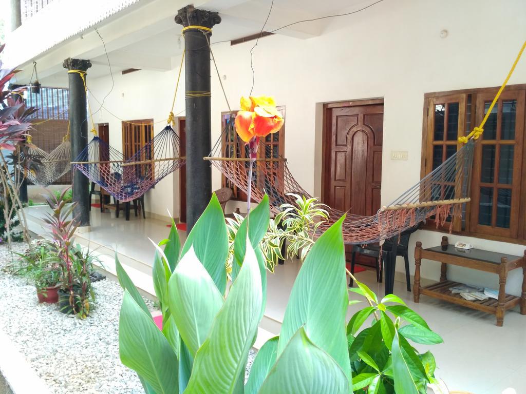 Kaithakuzhi Home Stay Varkala Bagian luar foto