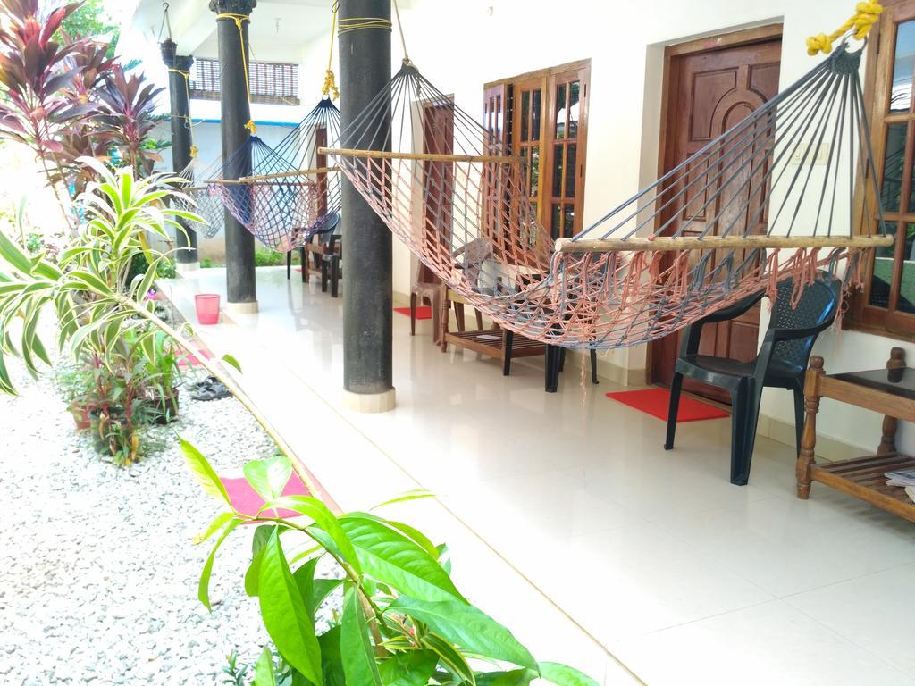 Kaithakuzhi Home Stay Varkala Bagian luar foto